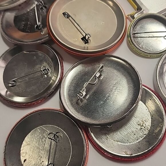 Vintage Button Pin Brooch Lot Of 13 - Picture 3 of 3
